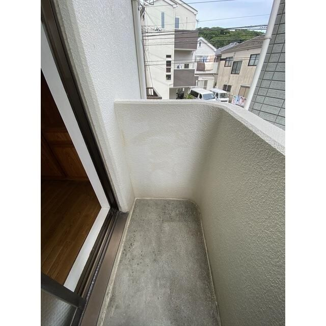 コンフォーム大町のバルコニー