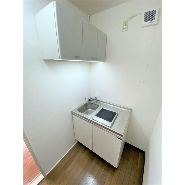 鎌倉市大町２丁目の賃貸マンションのキッチン
