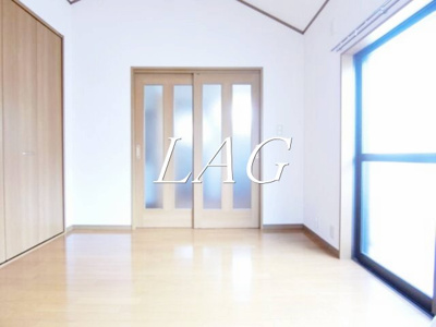 【居間・リビング】 | メゾン美乃里 | 洋室のお部屋です。