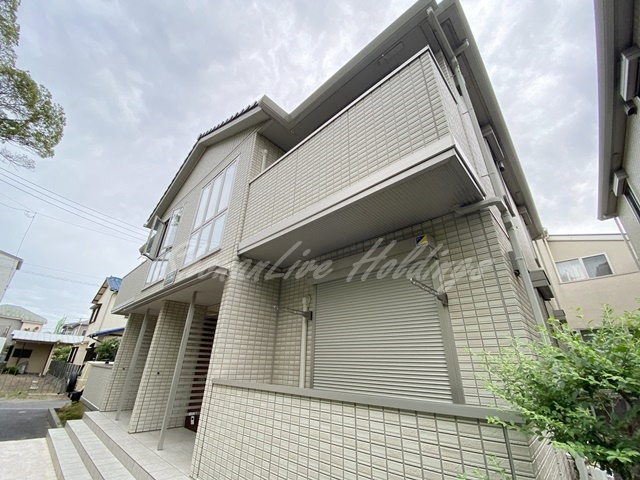 藤沢市鵠沼松が岡４丁目のアパートの外観
