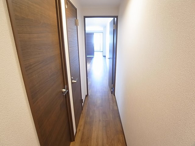 エルデ神戸の玄関|玄関からは室内は見えにくい間取りです