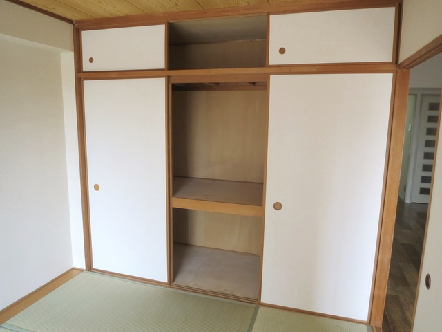 パレッヂ新小岩の収納|押し入れは天袋付きなので大容量です！