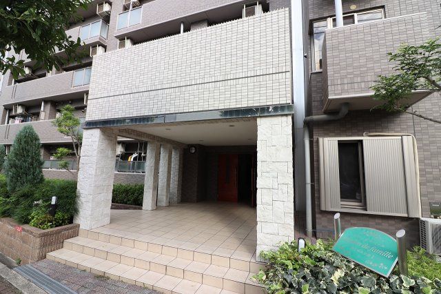 【エントランス】 | メゾンドファミーユ鶴見緑地公園