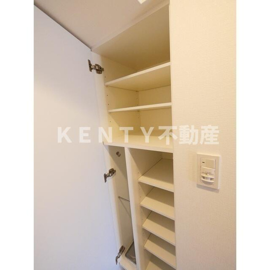 【設備】 | ディームス品川南 | シューズボックス　同タイプ転用