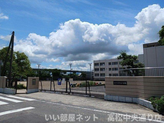 【周辺】 | グラスランド　レジデンス　Ｈ | 高松市立檀紙小学校さんまで1200m
