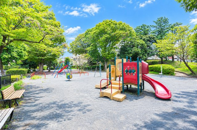 横浜市青葉区つつじが丘の中古マンションの周辺|つづじが丘第二公園まで徒歩2分