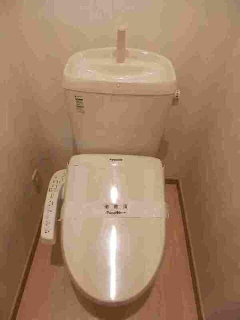 フィカーサ弥生のトイレ