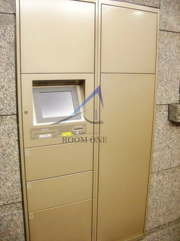 ルーブル新宿西落合六番館 のその他共用部分|宅配ボックスです。