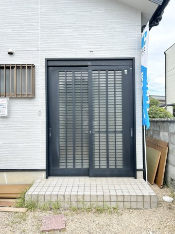 多度津町栄町三丁目リフォーム戸建ての玄関