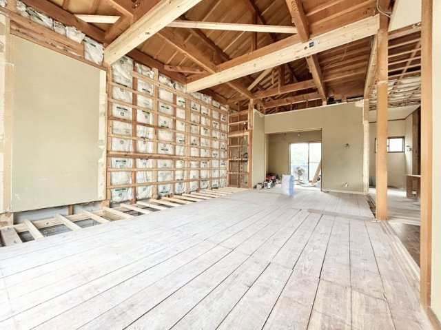 多度津町栄町三丁目リフォーム戸建ての居間・リビング