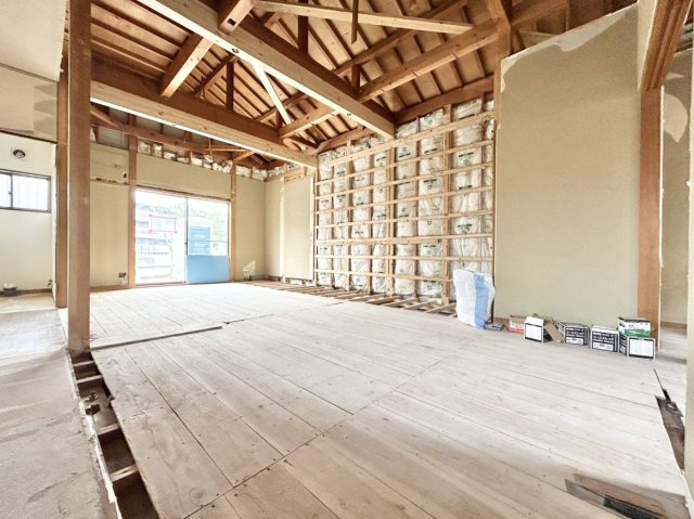 多度津町栄町三丁目リフォーム戸建ての居間・リビング