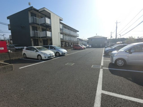 【駐車場】 | レオパレスアンジェ ブランシュ