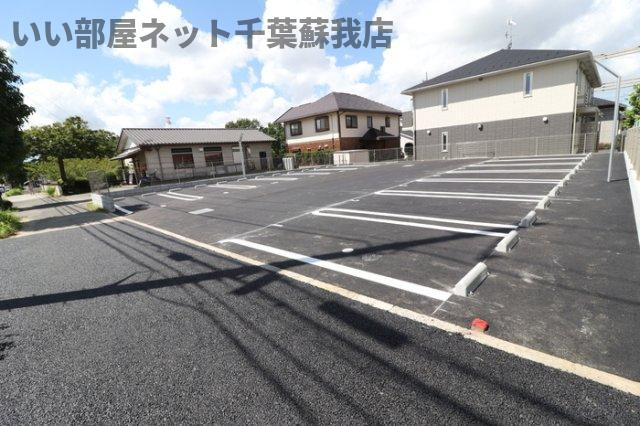 メゾン　カンパーニュの駐車場|駐車スペースもあります