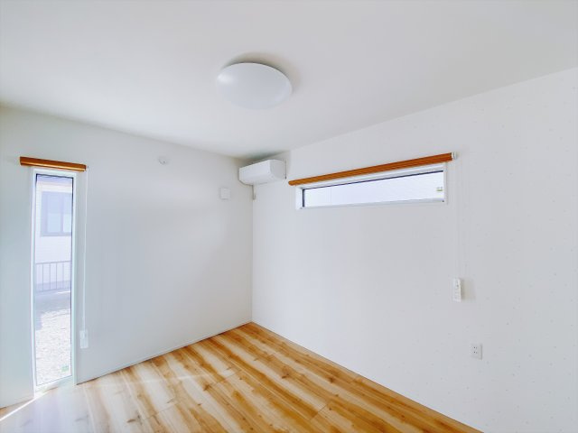 【新築戸建】前橋市荒牧町4丁目の洋室|■1階洋室｜子供部屋のメリットは「自立心を養うことができる」「自分で整理整頓できるようになる」そして、お子様が成長した際には「プライバシーを確保できる」といい事だらけ♪