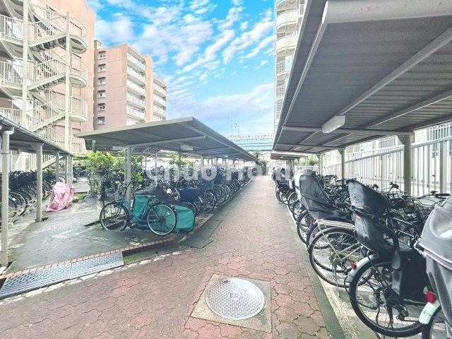 中葛西スカイハイツの駐輪場|【自転車置き場】最新の空き状況や費用などの詳細は担当スタッフまでお問い合わせください。