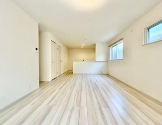 【居間・リビング】 | さいたま市北区吉野町２丁目　中古戸建