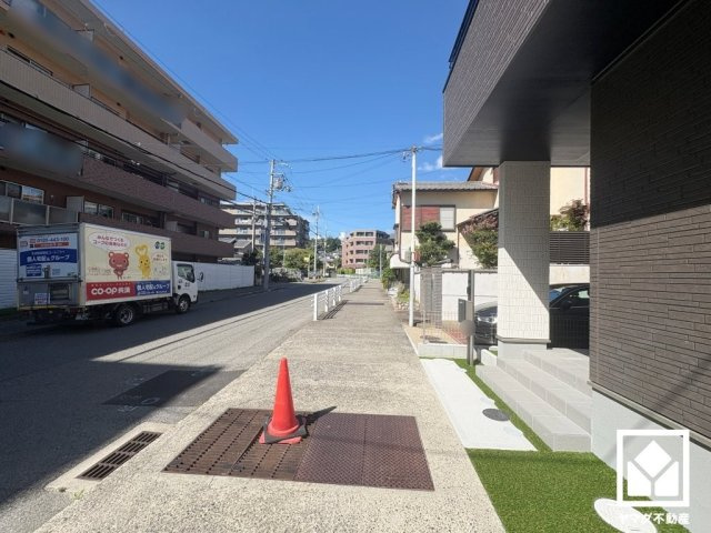 ハートフルタウン西宮市一ケ谷町の前面道路含む現地写真