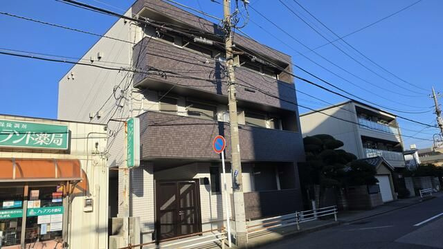 アベニール柏中央の外観|外観は落ち着いています