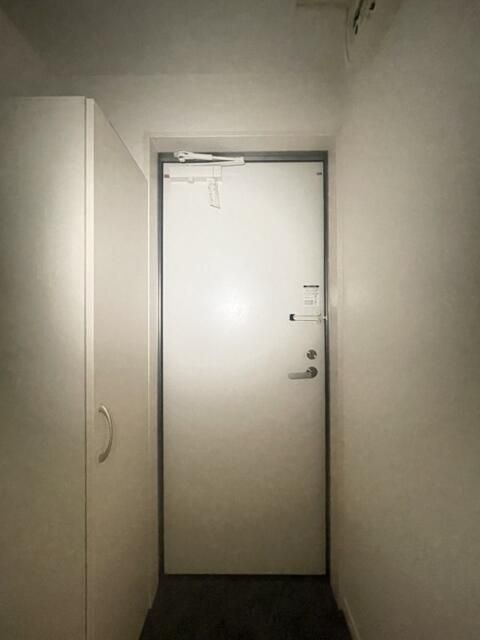 コムディエノの玄関