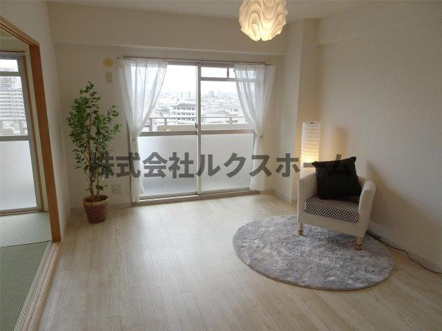 プランドール千里丘の洋室