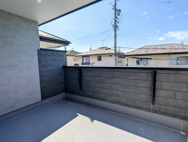 小牧市光ケ丘二丁目　全1棟のバルコニー