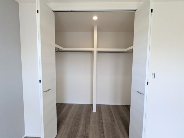 小牧市光ケ丘二丁目　全1棟の収納