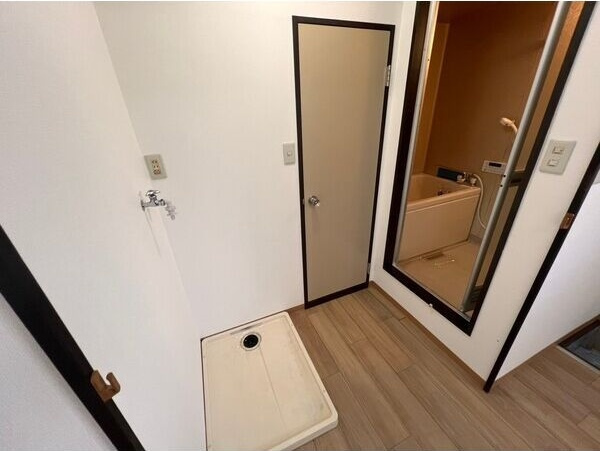Maison Sumiyoshi1(旧コーポ鈴木A)の玄関