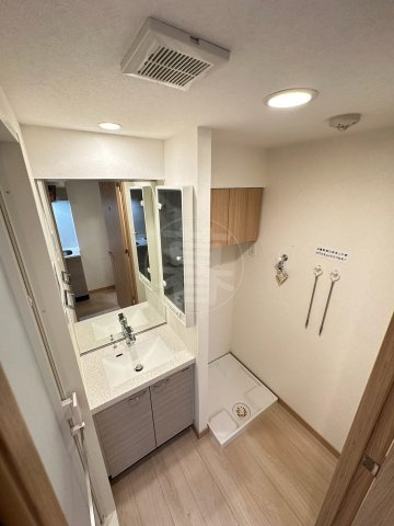 ルーブル蒲田南七番館の独立洗面台