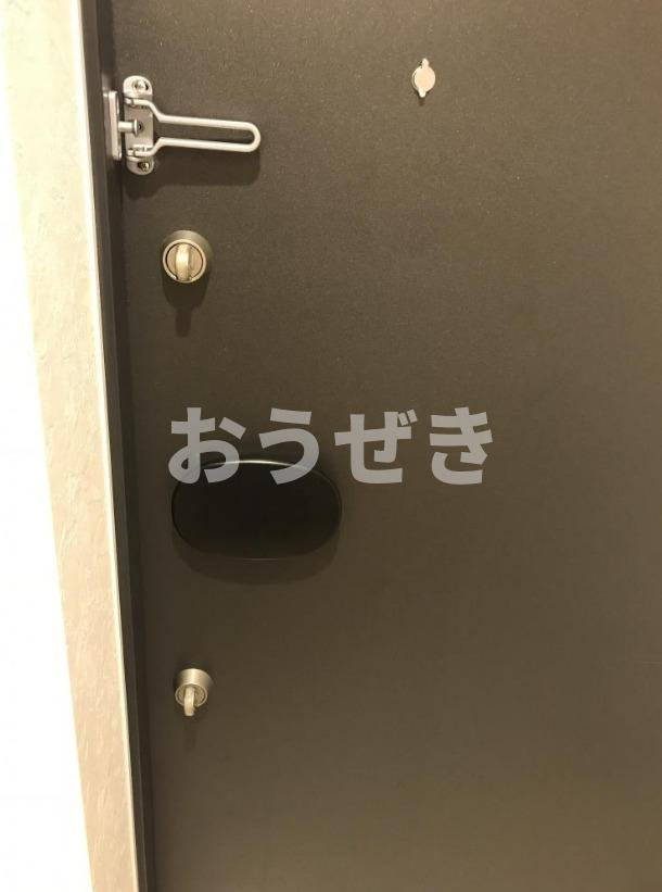 ＡＲＴＥＳＳＩＭＯ　ＧＬＥＩＳの玄関