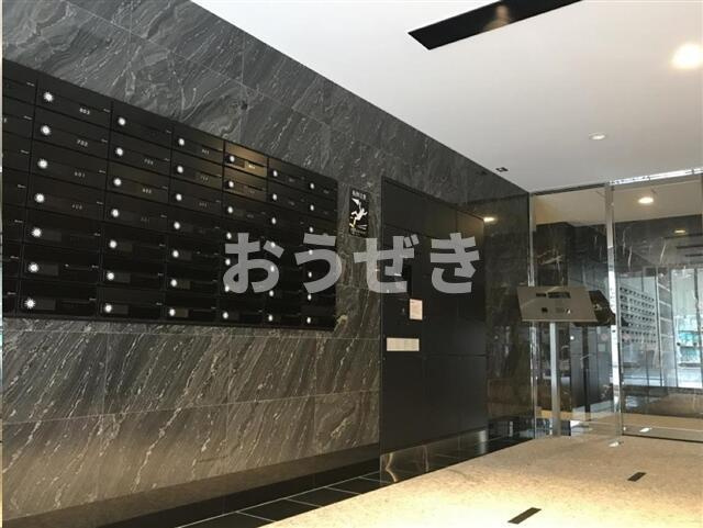 ＡＲＴＥＳＳＩＭＯ　ＧＬＥＩＳのエントランス