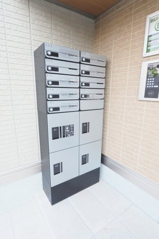 ファミールＪⅡのエントランス