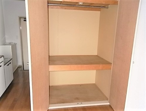 あきる野市伊奈の賃貸マンションの収納
