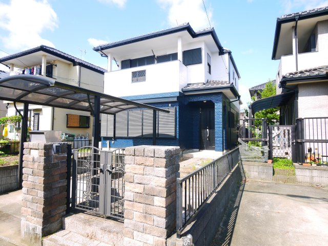 東金市西福俵　中古戸建の外観|内外装リフォーム済み令和8年9月  都市ガス上下水 JR東金線福俵駅徒歩約6分 カーポート1台可