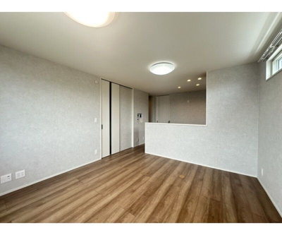 【居間・リビング】 | 立川市富士見町4丁目戸建C棟(タチカワシフジミチョウヨンチョウメコダテシートウ)
