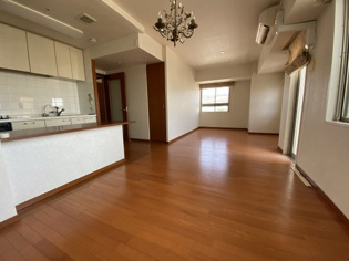 角部屋住戸で過ごしやすく、おすすめです。