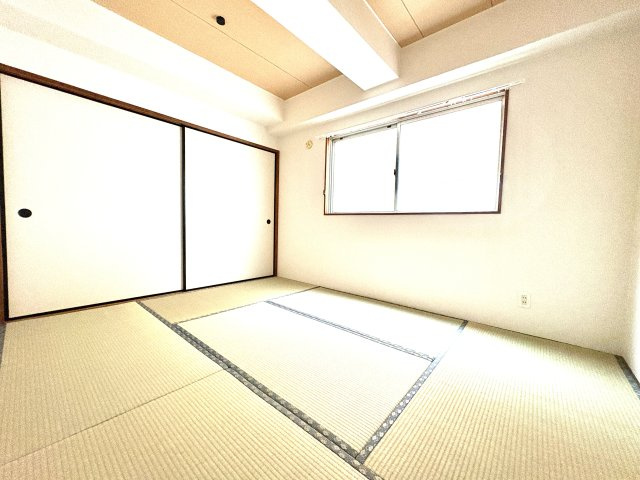 サンコーポ久米川の和室