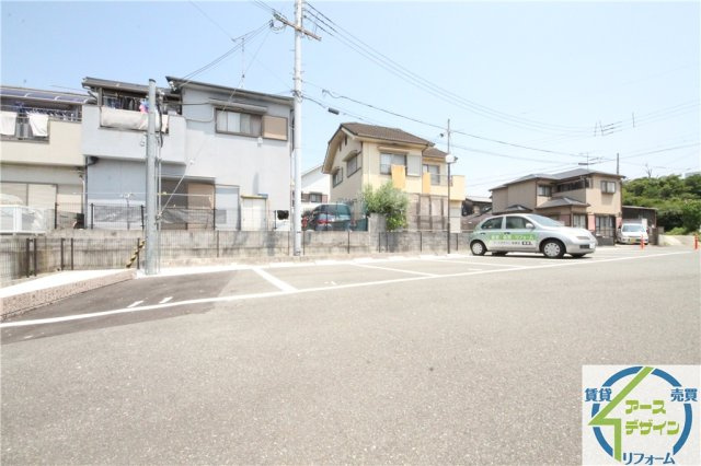 リバーハイム谷八木の駐車場