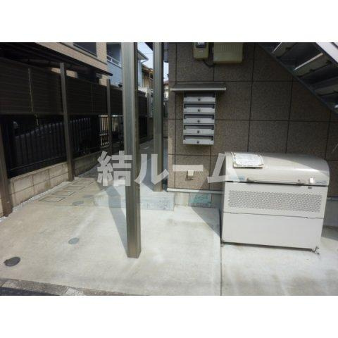 練馬区向山２丁目のアパートのエントランス