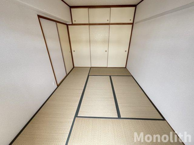 泉北城山台２丁３号棟の和室