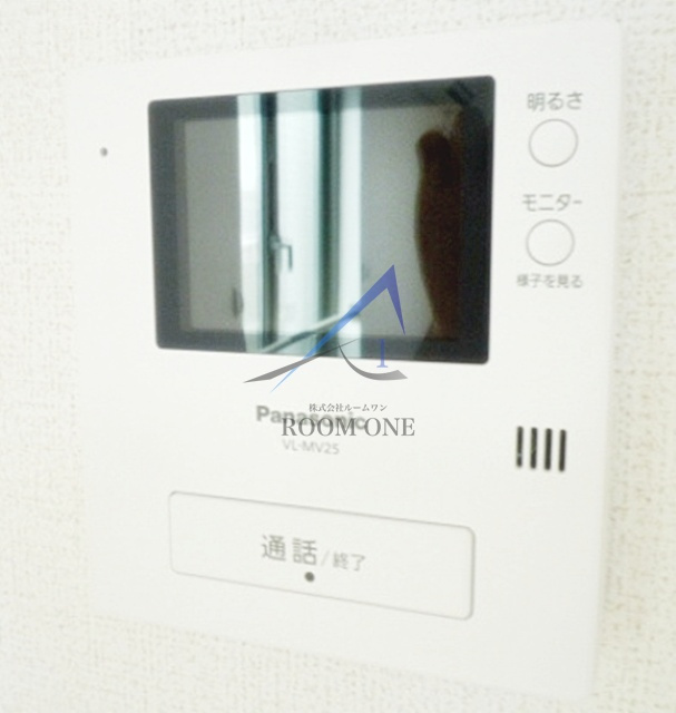 クレイン桜新町のセキュリティ|モニター付きインターホンです。