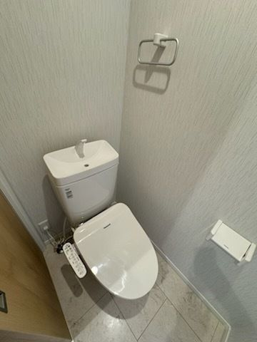 グランパラディソのトイレ|落ち着いた色調のトイレです