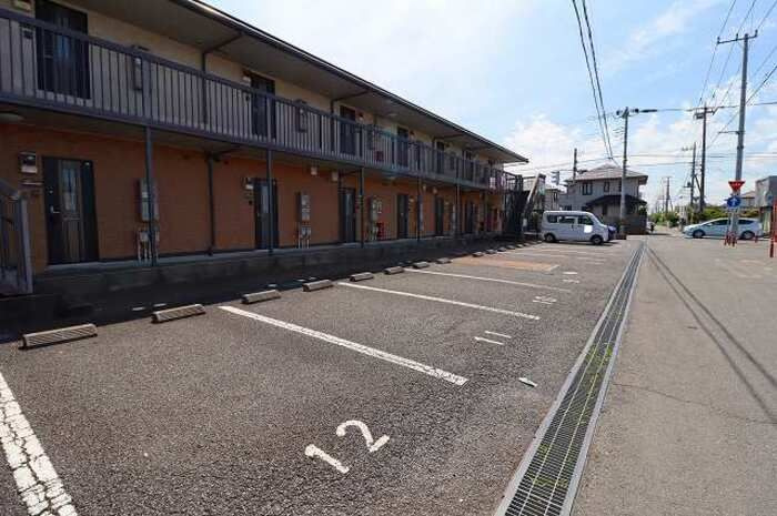 アクアヒルズの駐車場|駐車場完備です