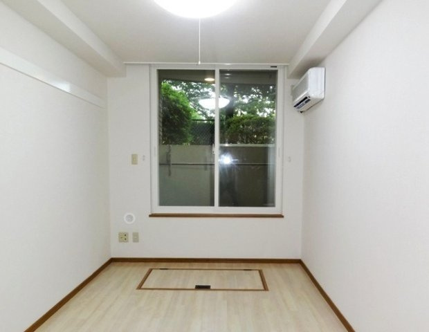 武蔵野市関前５丁目の賃貸マンションの居間・リビング