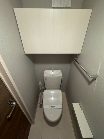 府中市府中町１丁目のアパートのトイレ