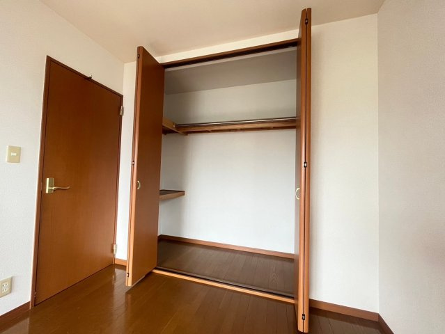 和楽園ハイツ弐番館の収納|十分な収納スペースがあります