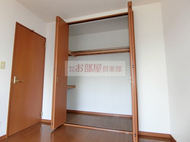 和楽園ハイツ弐番館の収納|十分な収納スペースがあります
