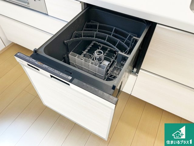 ■西宮市一ケ谷町　新築一戸建ての設備|食事後の一仕事、食器洗いをボタン一つでお任せできちゃいます！場所を取らないビルトイン式なので、お料理スペースもしっかり確保！