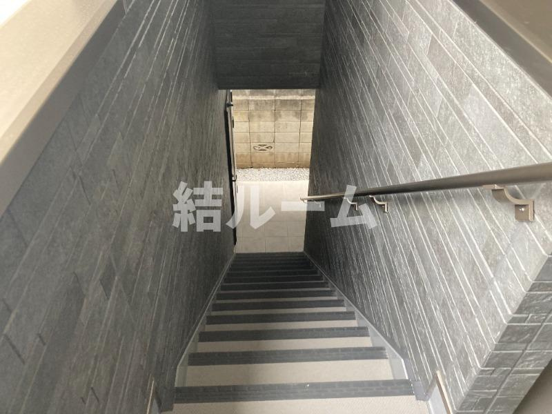 豊島区雑司が谷２丁目のアパートのロビー