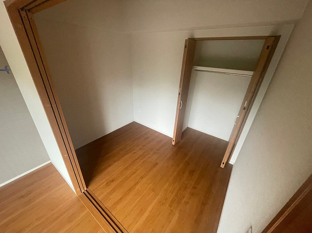 バンクの寝室