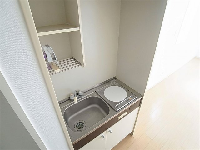 AQUA鈴蘭台2のキッチン|ＩＨコンロのキッチン